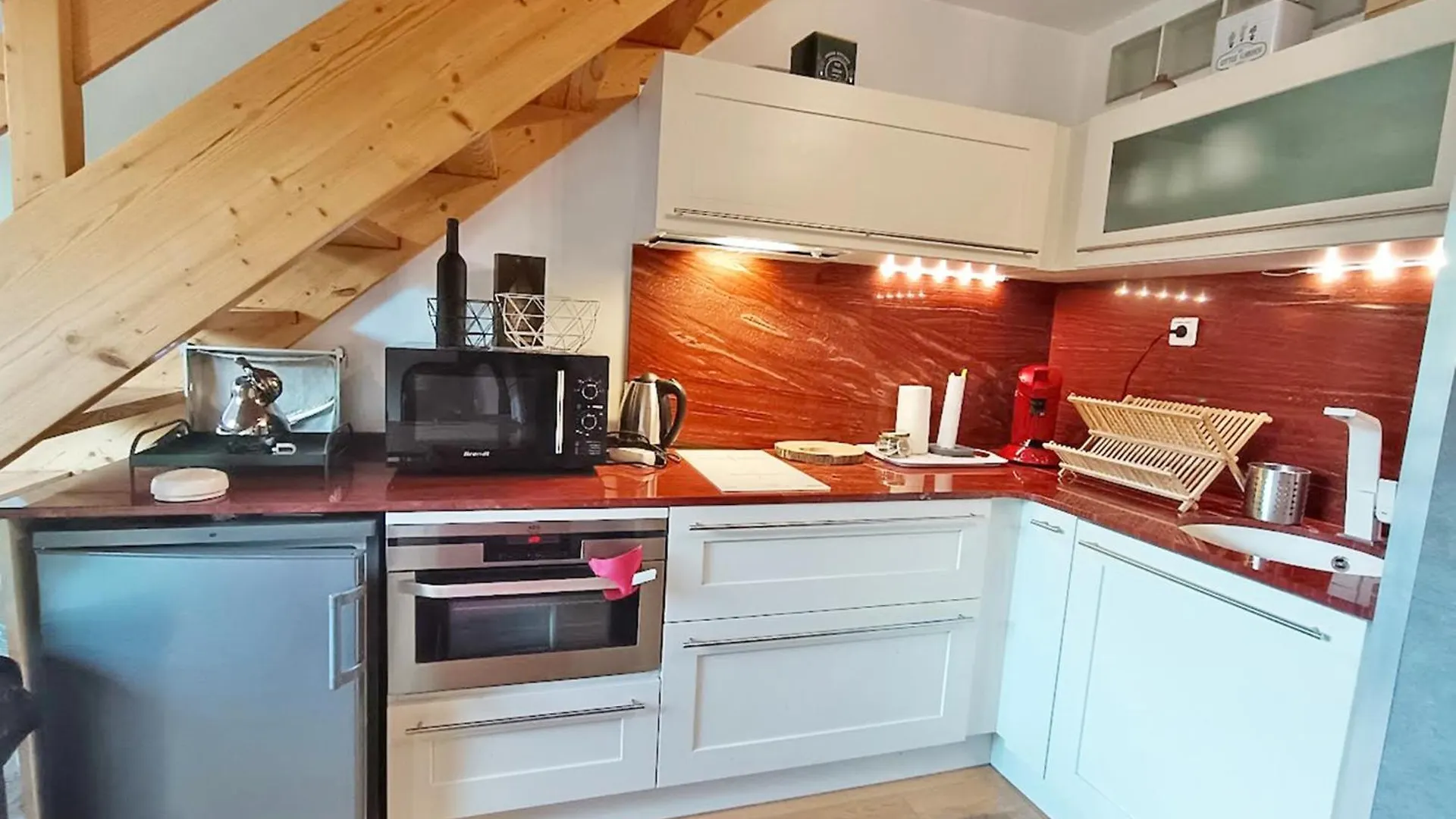 Bagnères-de-Luchon Le Nid De Juliette, T3 Duplex, Parking, Cave 아파트 0*,  프랑스