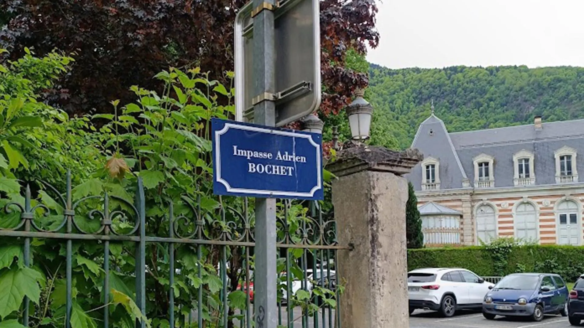 Bagnères-de-Luchon Le Nid De Juliette, T3 Duplex, Parking, Cave 아파트 프랑스